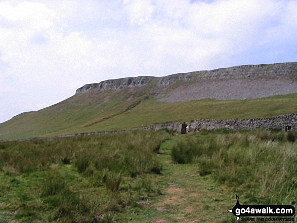 Walk ny144 Hardraw Force from Hawes - Looking back up Pike Hill from near Sedbusk