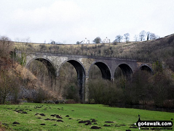 Walk d206 Monsal Dale and Ashford in the Water from Bakewell - Monsal Dale Viaduct from Monsal Dale