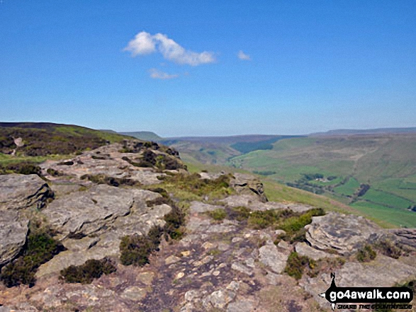 Walk d108 Edale Moor (Kinder Scout) and Crookstone Knoll (Kinder Scout) from Edale - The Snake Pass from Crookstone Knoll (Kinder Scout)