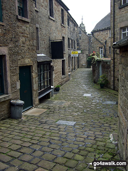 Walk s207 Reaps Moor and The Manifold Trail from Longnor - Chapel Street in Longnor Village