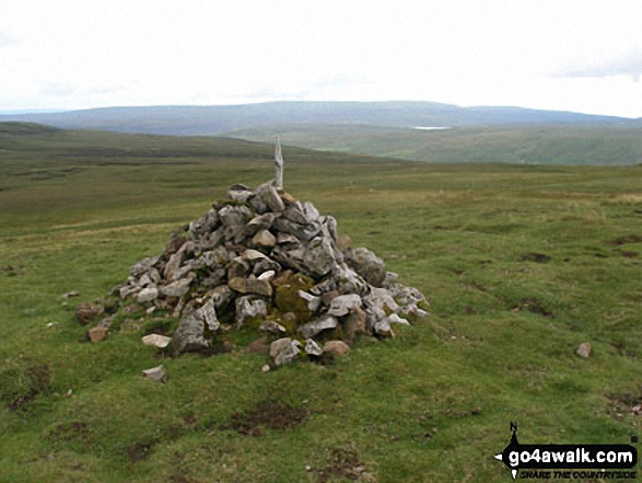 Walk du114 Three Pikes and Burnhope Seat from Burnhope Reservoir - Cairn Coldberry End with Three Pikes in the background