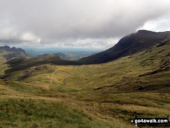 Walk c215 Scafell Pike from Seathwaite (Borrowdale) - The Langdale Pikes (left), Rossett Pike (foreground left) and Esk Pike (right) from Esk Hause