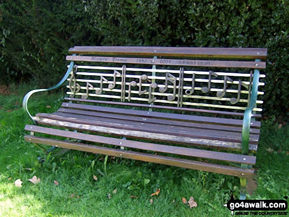 Walk su118 Box Hill from Brockham - Musical bench in Betchworth Churchyard