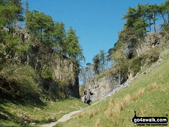 Walk ny126 Ingleborough Cave and Trow Gill from Clapham - Trow Gill just beyond Ingleborough Cave