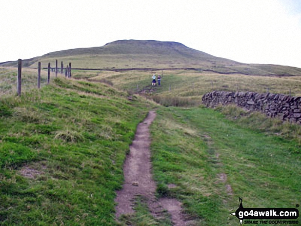 Nearing the summit of Shutlingsloe