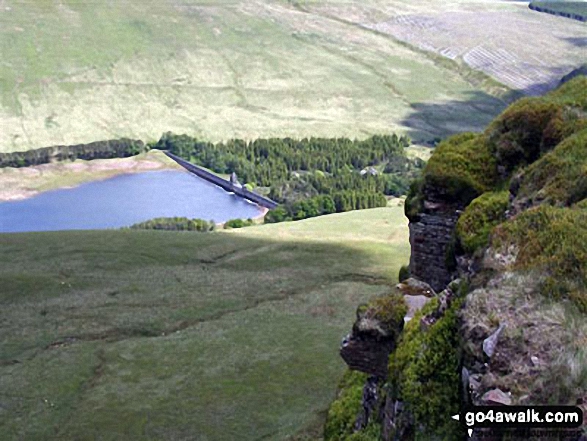 Walk po107 Y Gyrn, Corn Du and Pen y Fan from The Storey Arms Outdoor Centre - Descending Pen y Fan