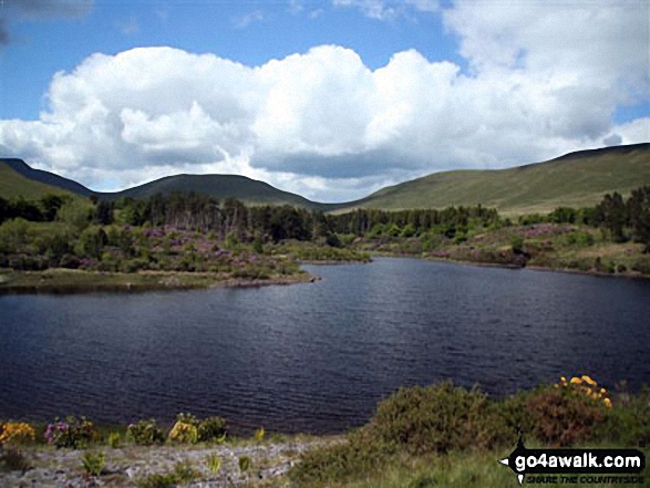 Walk po107 Y Gyrn, Corn Du and Pen y Fan from The Storey Arms Outdoor Centre - Descending Pen y Fan