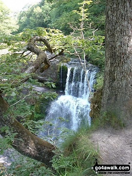 Sgwd Clun-gwyn (waterfall)