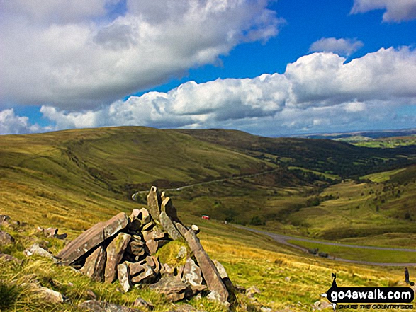 Walk po118 Fan Llia, Craig Cerrig-gleisiad and Fan Fawr from Blaen Llia - On the Beacons Way above Glyn Tarell near Craig y Fro on the lower slopes of Fan Fawr