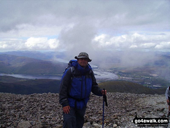 Walk h100 Ben Nevis via The Tourist Path from Achintee, Fort William - Approaching the summit of Ben Nevis