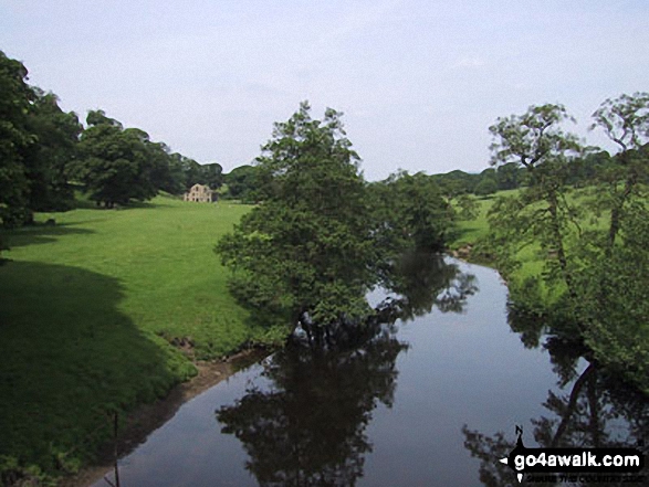 Walk d167 Chatsworth Park from Chatsworth House - The River Derwent in Chatsworth Park