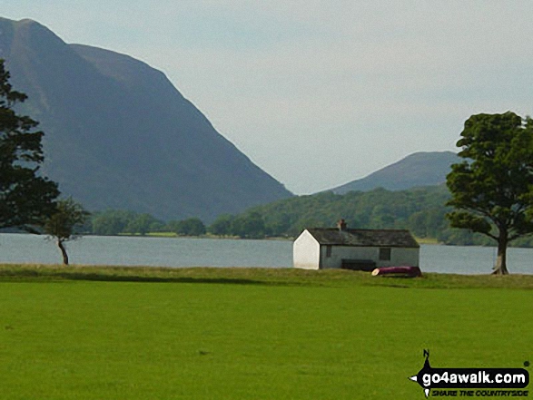 Mellbreak and Crummock Water from Buttermere