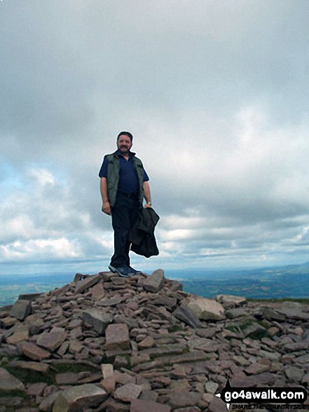 Walk po107 Y Gyrn, Corn Du and Pen y Fan from The Storey Arms Outdoor Centre - Me at the top of Pen Y Fan on a wonderful 'brooding' day