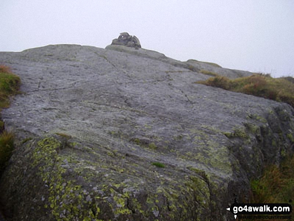 Walk c369 High Raise, Ullscarf and Grange Fell from Rosthwaite - Eagle Crag summit slab