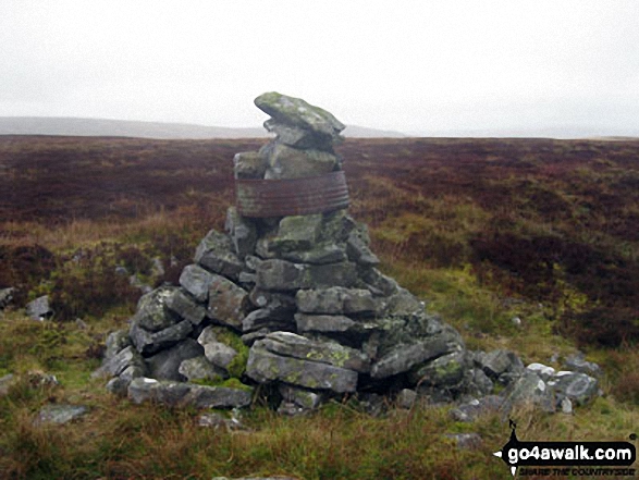 The 'other' summit cairn on Bellbeaver Rigg (Tynehead Fell) about 200m to the South East of the true summit