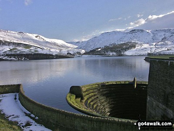 Walk gm107 A circuit of Yoeman Hey Reservoir and Dove Stone Reservoir, Greenfield - Snow on Dean Rocks and Hoarstone Edge from Dove Stone Reservoir