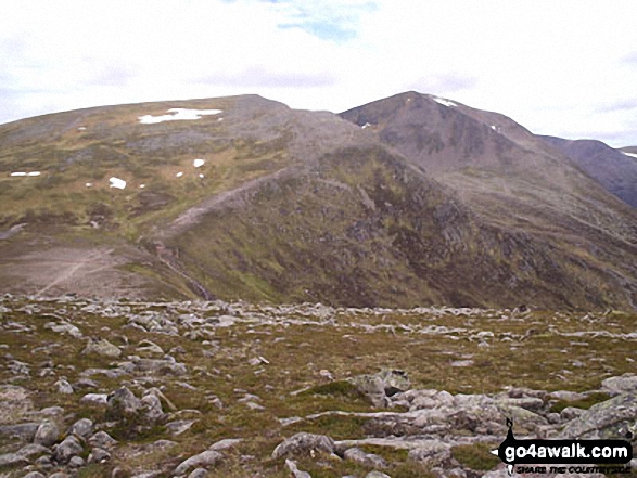 Walk ad104 The Devil's Point and Cairn Toul from Corrour Bothy, Lairig Ghru - Stob Coire an t-Saighdeir (with  Cairn Toul (Carn an t-Sabhail)) beyond) from The Devil's Point