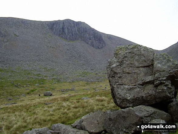 Walk c338 Great Gable and Kirk Fell from Honister Hause - Greengable Crag from Moses' Trod