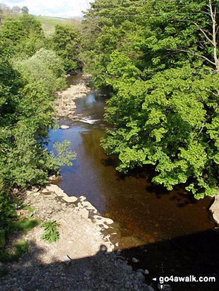 Walk du145 Chapelfell Top from St John's Chapel - The River Wear in Weardale