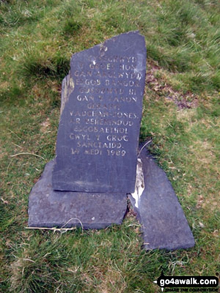 Bwlch y Groes Memorial