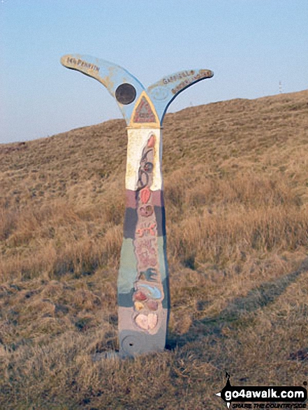 Walk c448 Renwick Fell (Thack Moor) from Renwick - Waypoint marker for the c2c (coast to coast) cycle route near Hartside Top Cafe