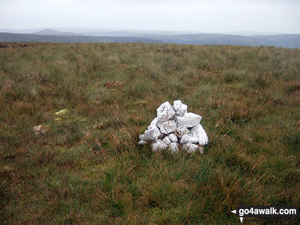 Gwaun Lydan summit cairn