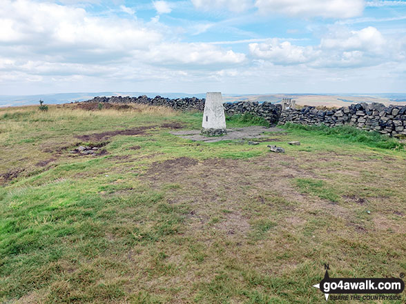 Walk d221 Shining Tor and Windgather Rocks from Errwood Reservoir, The Goyt Valley - The trig point on the summit of Shining Tor