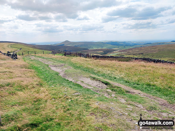 Walk d221 Shining Tor and Windgather Rocks from Errwood Reservoir, The Goyt Valley - Shutlingsloe from Shining Tor