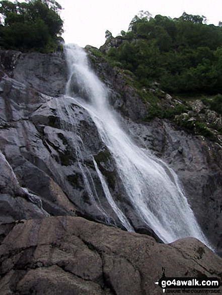 Walk gw139 Gyrn (Llanllechid) and Moel Wnion from Bont Newydd - Aber Falls (Rhaeadr-fawr) - Close up!