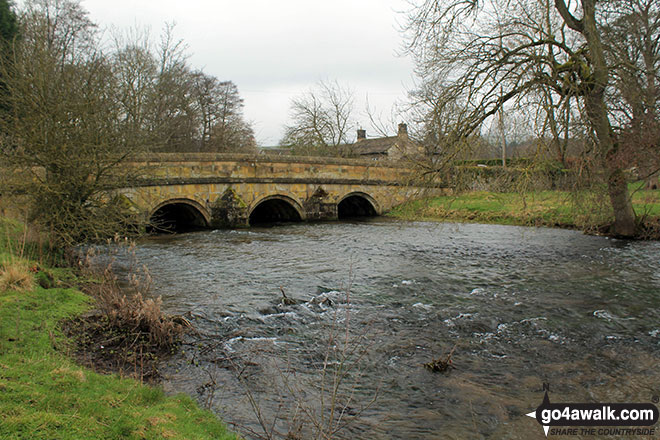 Walk d206 Monsal Dale and Ashford in the Water from Bakewell - The bridge over the River Wye, Ashford in the Water