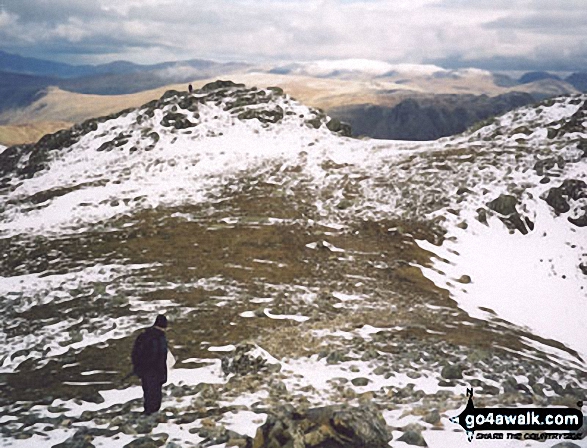 Walk c129 Crinkle Crags and Bow Fell from The Old Dungeon Ghyll, Great Langdale - Gunson Knott from Crinkle Crags (Long Top)