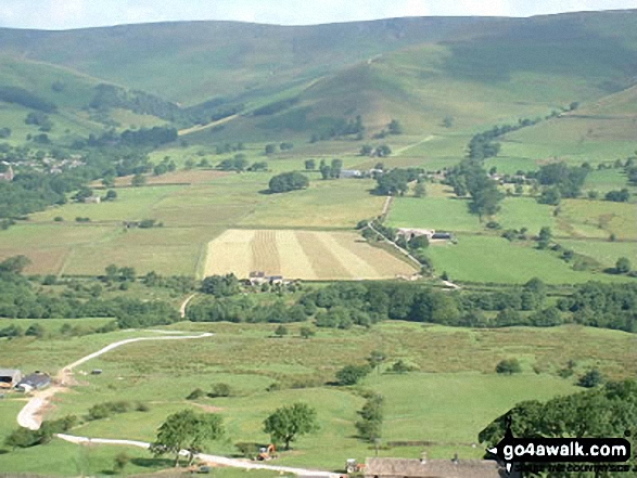 Walk d224 Lose Hill from Edale - Edale from Hollins Cross