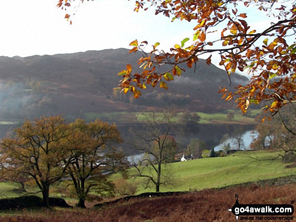 Walk c292 Rydal and Grasmere from Ambleside - Rydal Water and Loughrigg Fell from the Dove Cottage to Rydal Path