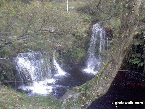 Walk wy124 Hardcastle Crags from Midgehole - Lumb Hole waterfall