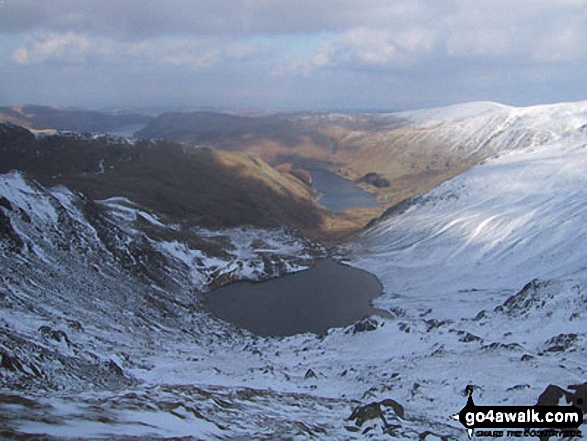 Walk c257 The Kentmere Skyline from Kentmere - Small Water and Haweswater Reservoir from Nan Bield Pass