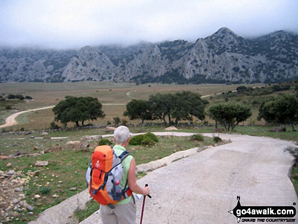 Misty start - approaching Llanos Republicano and Siera Libar - on the southern end of the GR7