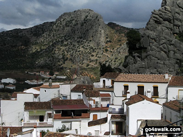 From Montejaque the GR7 goes northeast up the zig zags toward Ronda - on the southern end of the GR7