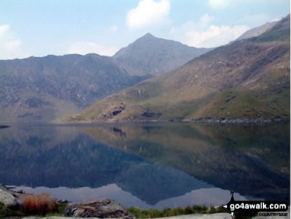 Walk gw134 Mount Snowdon (Yr Wyddfa) avoiding Crib Goch from Pen-y-Pass - Snowdon (Yr Wyddfa) from the Miners Track