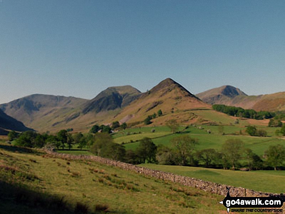 Walk c142 Robinson and Dale Head from Little Town - From left to right: Dale Head (Newlands), Hindscarth, High Crags and Robinson from just beyond Little Town