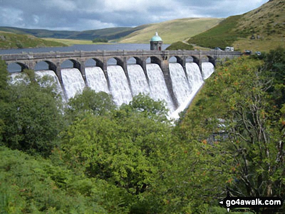 Walk po138 A circuit of Caban-coch Reservoir from Elan Village - Water cascading down Caban-coch Reservoir Dam