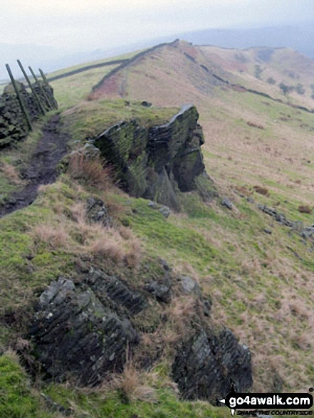 Walk d168 Mount Famine from Slackhall - Rocks on the Mount Famine ridge