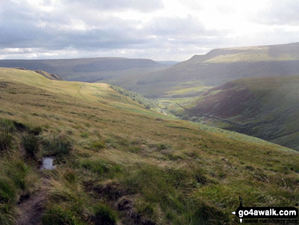 Descending towards Crowden from Westend Moss