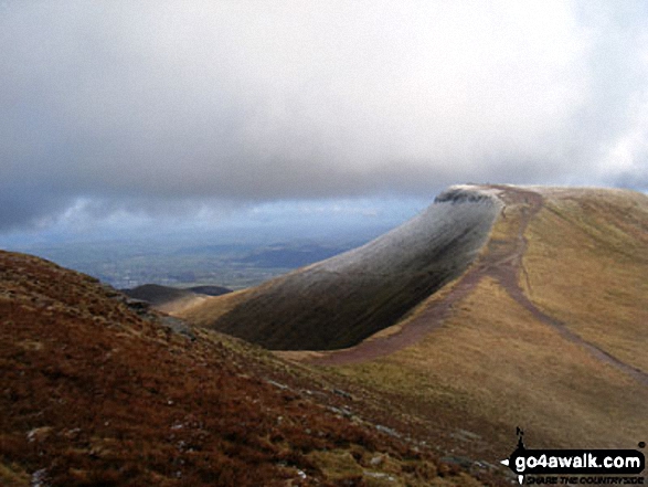 Walk po107 Y Gyrn, Corn Du and Pen y Fan from The Storey Arms Outdoor Centre - A sprinkling of snow on Pen y Fan from Corn Du