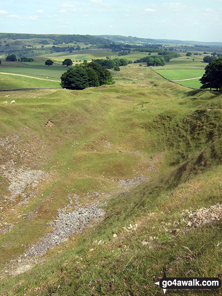 Walk d215 Longstone Edge, High Rake, Calver and Stoney Middleton from Eyam - Hike Rake W of Great Hucklow