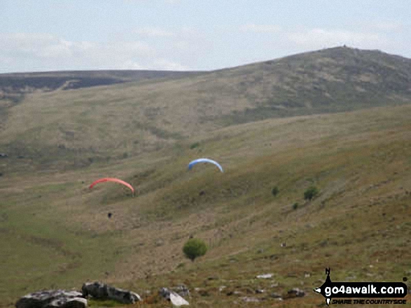 Walk de152 Belstone Tor from Belstone - Hang Gliders from Oke Tor