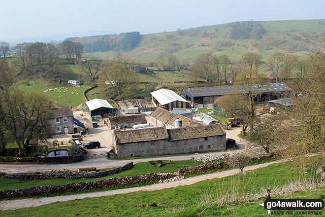 Walk d329 Pilsbury Castle Hills and Carder Low from Hartington - Bank Top Farm