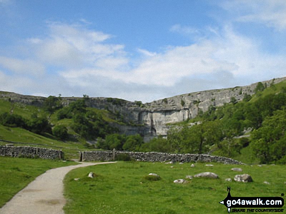 Walk ny122 Gordale Scar and Malham Cove via Shorkley Hill from Malham - Malham Cove