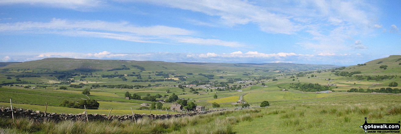 Walk ny144 Hardraw Force from Hawes - *Looking down into Hawes from The Pennine Way